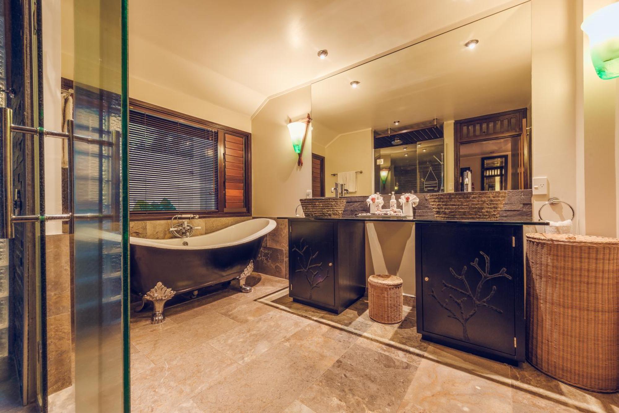 Crown Beach Resort & Spa (Adults Only) Rarotonga Exterior photo